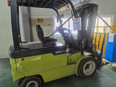 전동지게차 3톤 클라크 현대